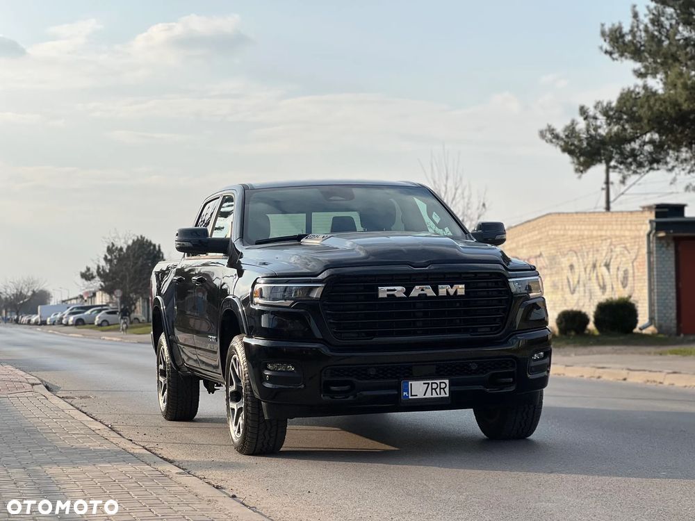 RAM 1500 Laramie Sport - 3
