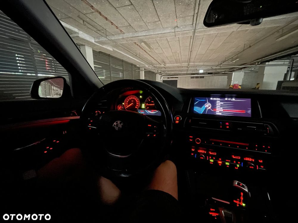 BMW Seria 5 518d Luxury Line - 3