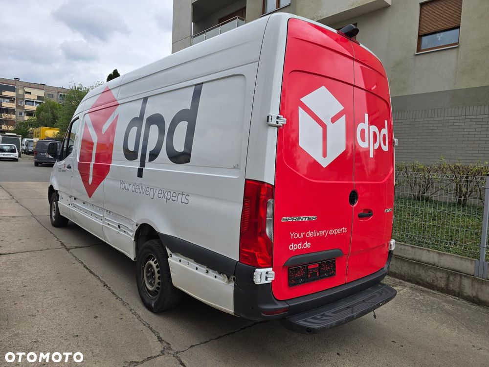 Mercedes-Benz SPRINTER 907 317 - 6