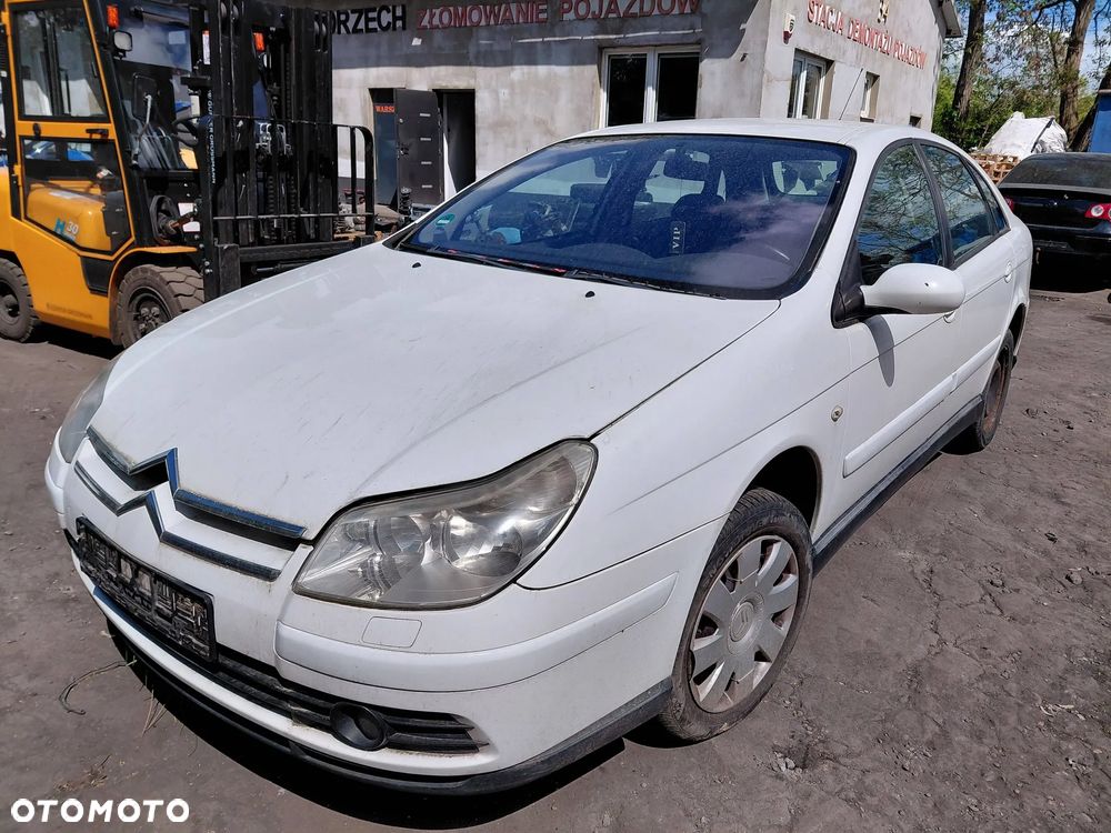 Na części: Citroen c5 Rok 2007 Pojemność 1560 Moc 80 kw Diesel - 4