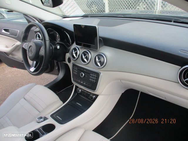 Mercedes-Benz CLA 200 CDI Urban Aut. - 9