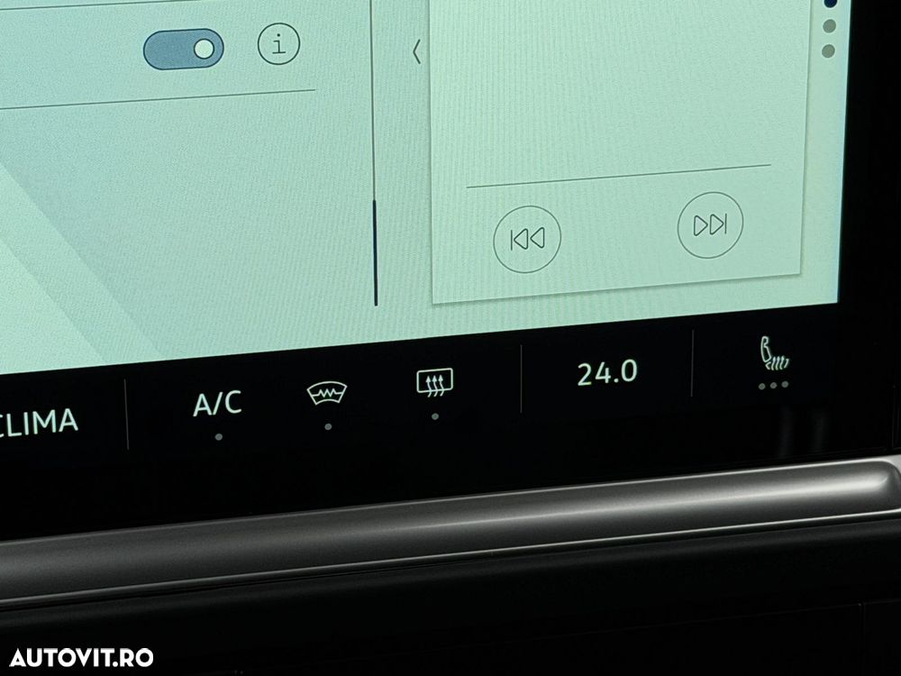 Volkswagen Caravelle 2.0 TDI 146 kW LR Comfortline DSG 4M - 29