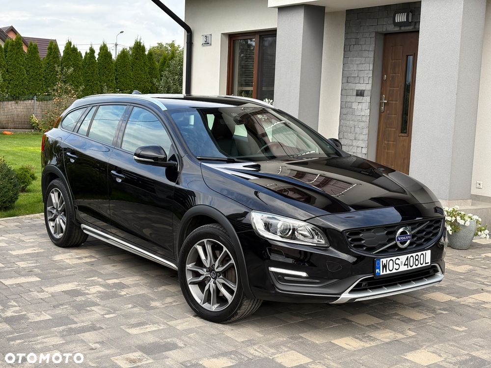 Volvo V60 Cross Country D3 Geartronic Summum - 2