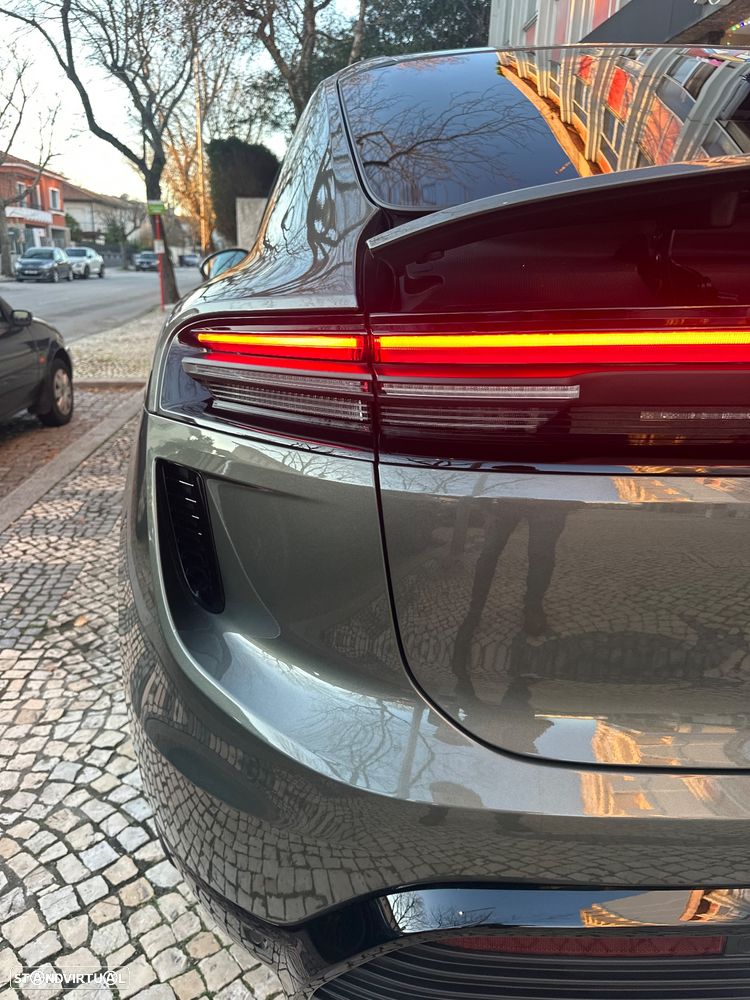 Porsche Macan Electric Turbo - 6