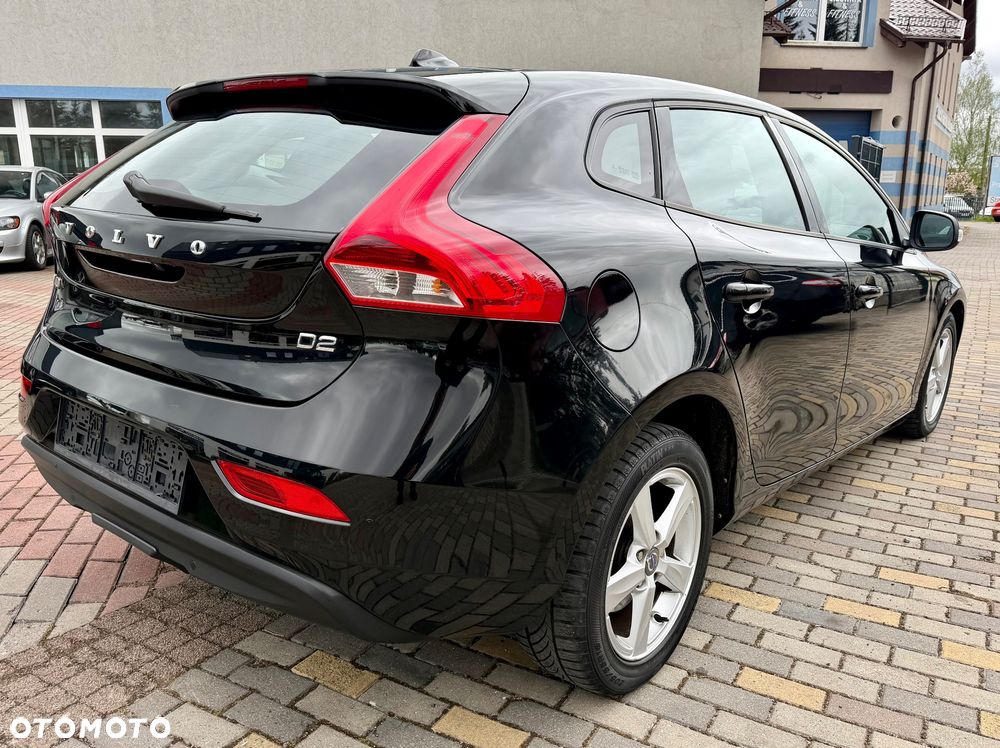 Volvo V40 D2 Momentum - 3