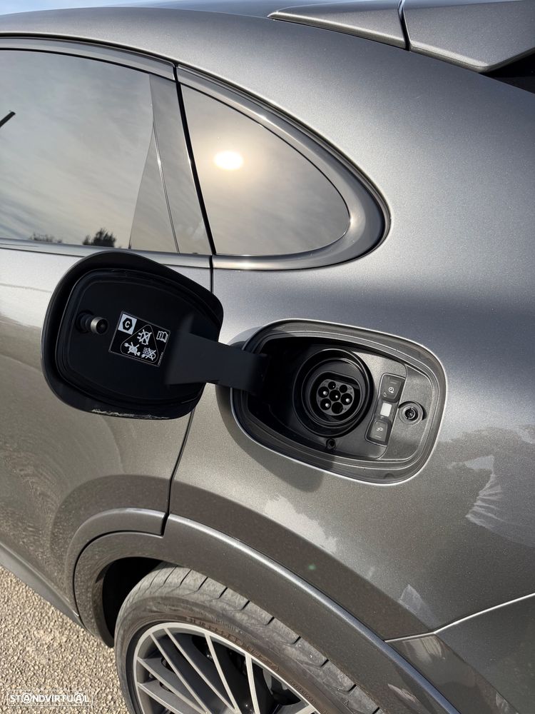 Porsche Cayenne Coupé Turbo S E-Hybrid Tiptronic S - 51