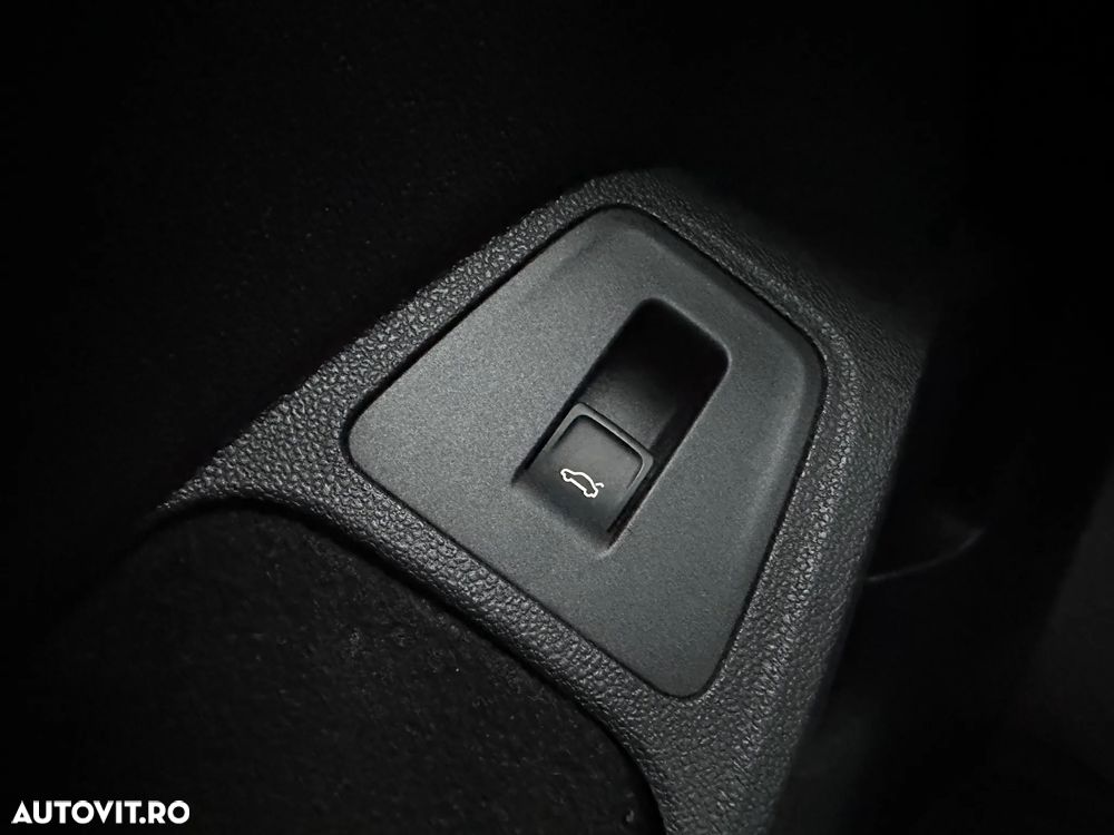 Volkswagen Tiguan 2.0 TDI 4Mot DSG Comfortline - 23