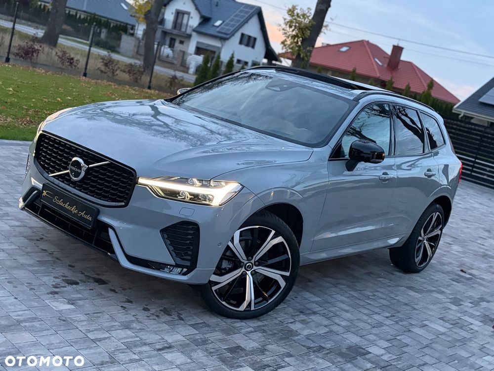 Volvo XC 60 B5 B AWD Ultra Dark - 19