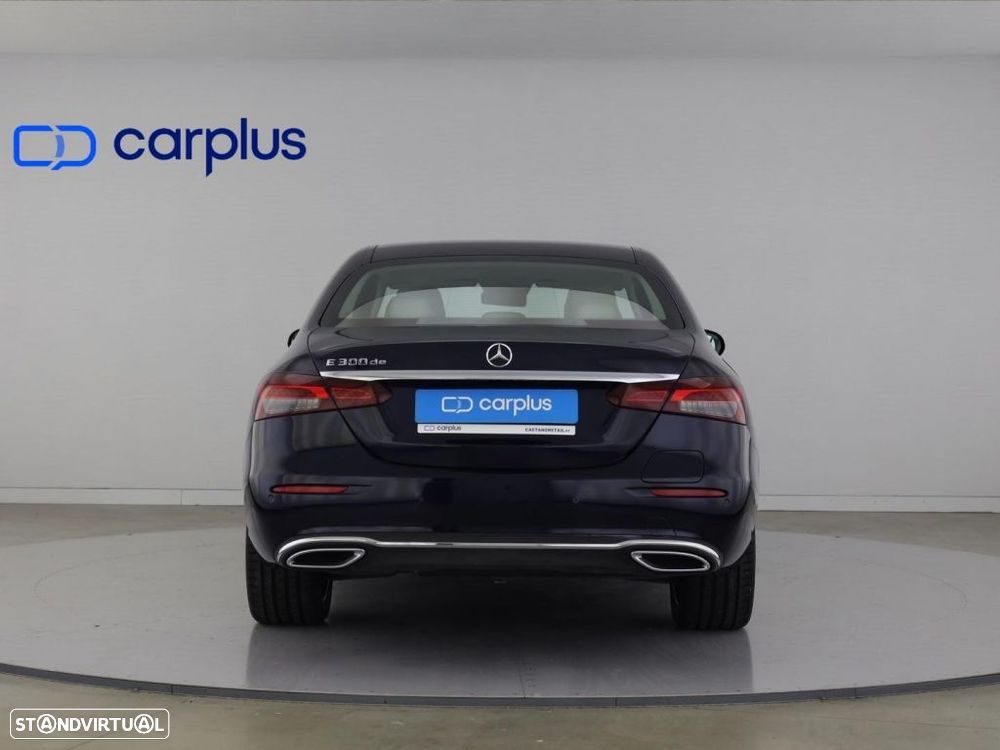 Mercedes-Benz E 300 de AMG Line - 6