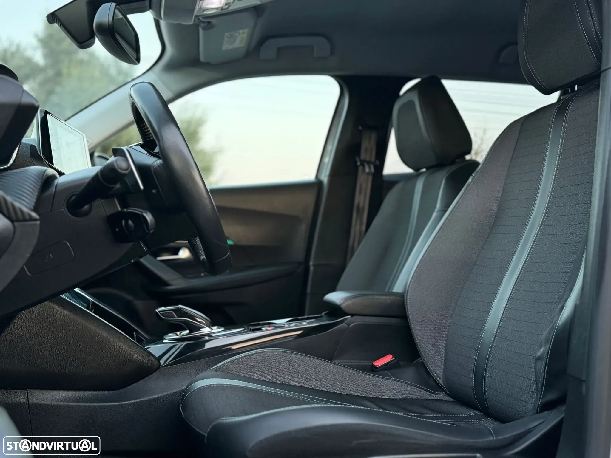 Peugeot 2008 1.5 BlueHDi Allure Pack EAT8 - 8