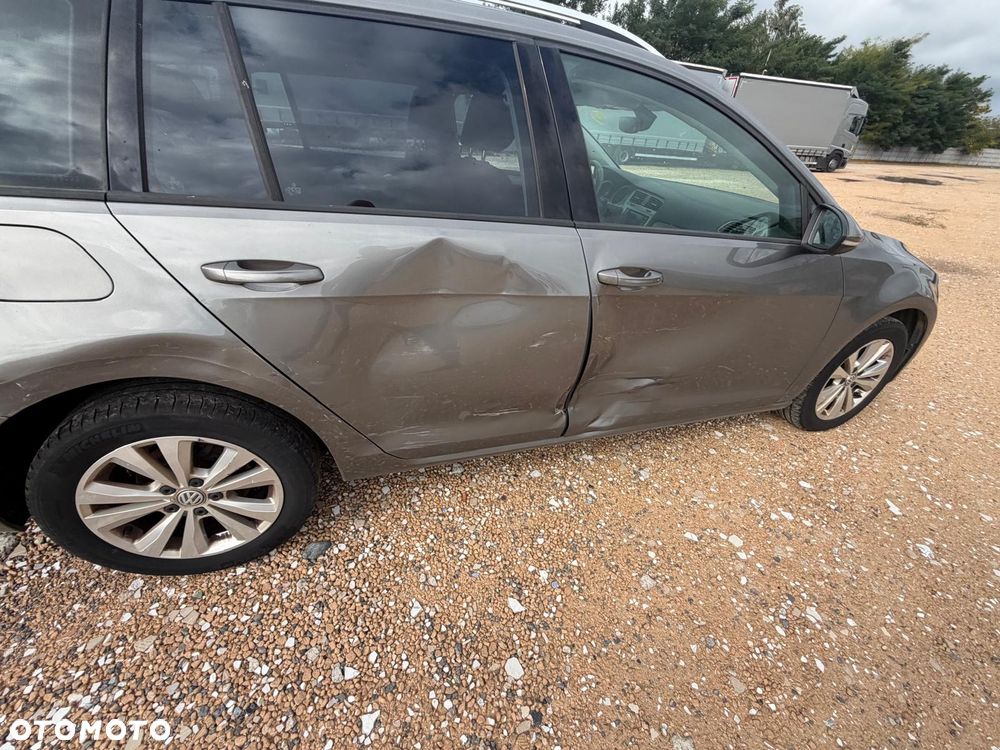 Volkswagen Golf 1.6 TDI BlueMotion Trendline - 19
