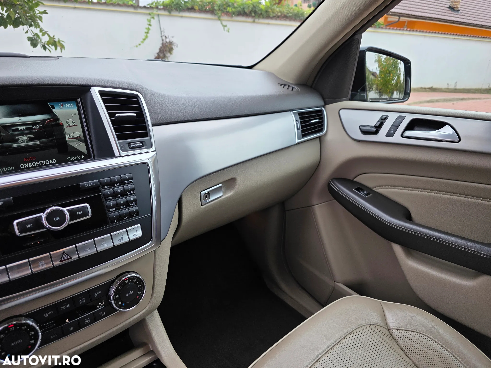 Mercedes-Benz ML 350 BlueTec 4MATIC Aut - 13