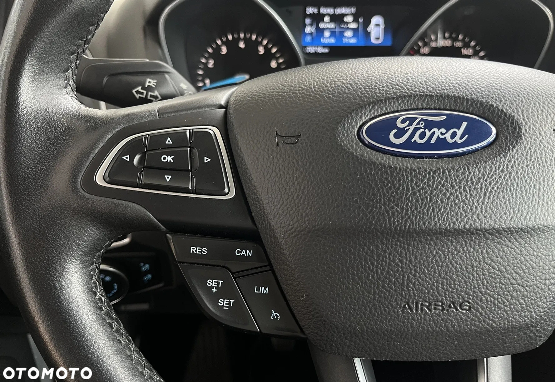 Ford Focus 1.5 EcoBoost Start-Stopp-System TITANIUM - 14