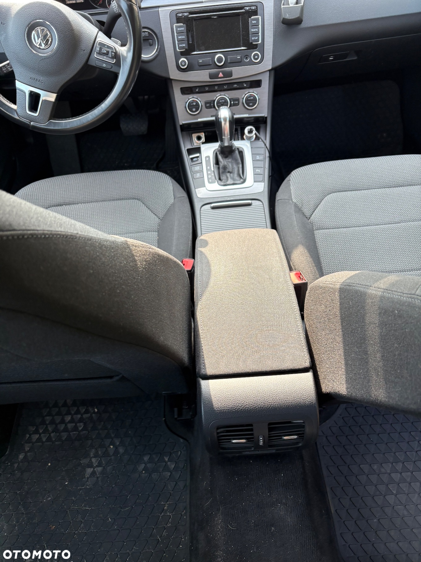Volkswagen Passat 2.0 TDI Comfortline DSG - 14