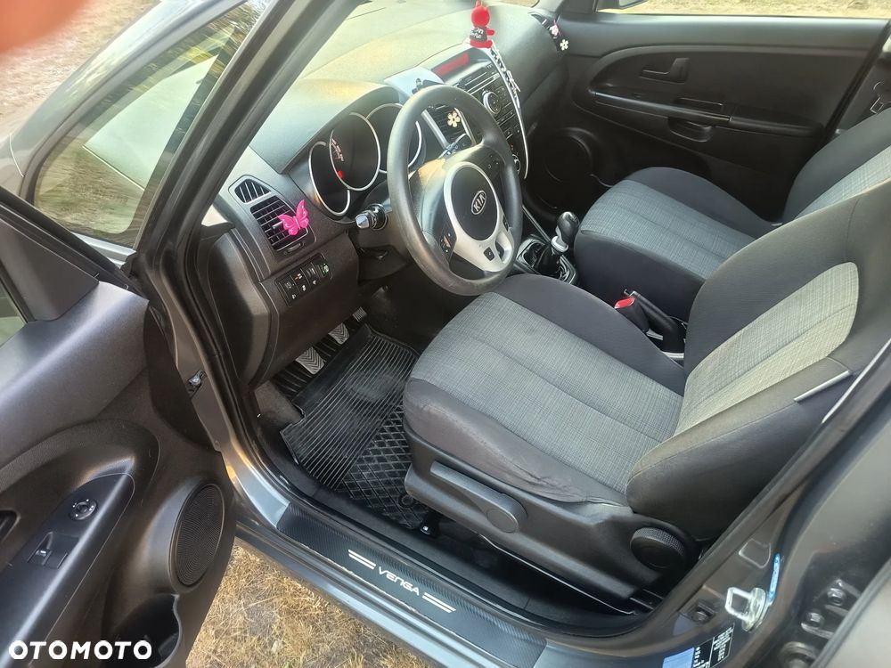 Kia Venga 1.4 S - 9