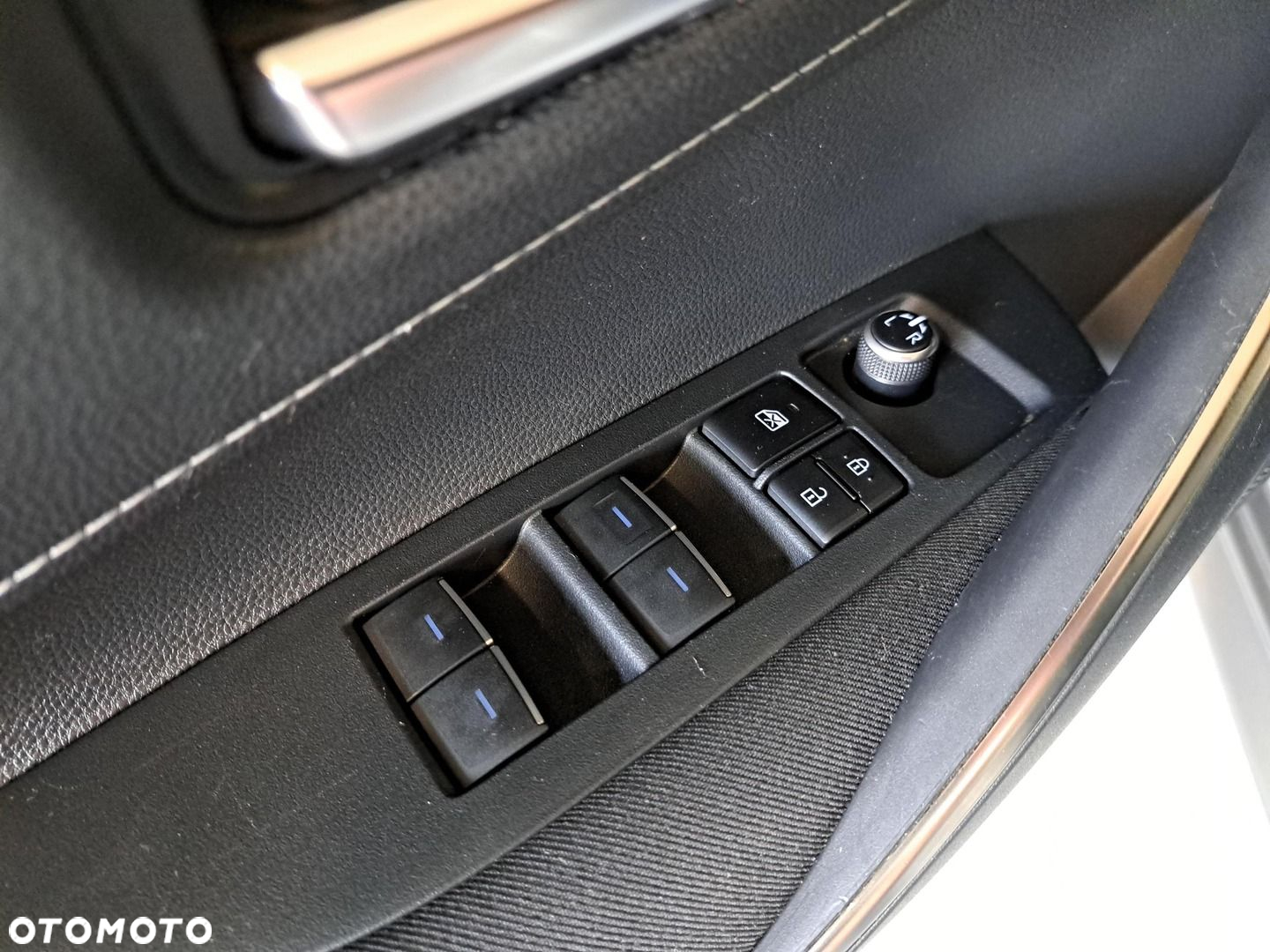 Toyota Corolla 1.8 Hybrid Comfort - 31