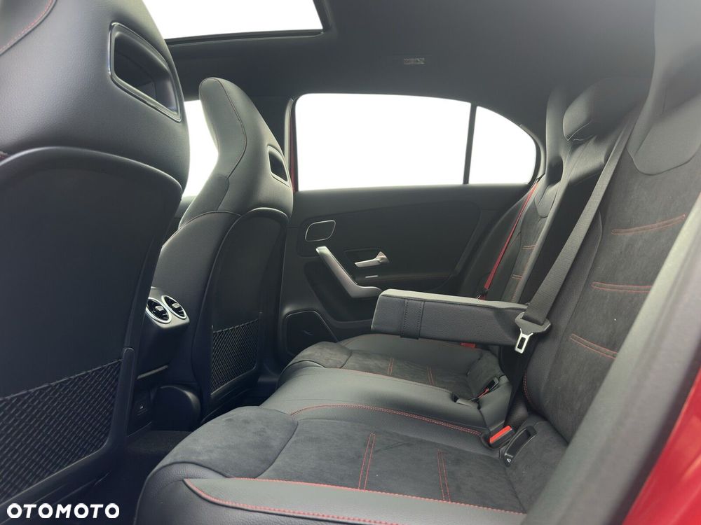 Mercedes-Benz Klasa A 45 S AMG 4-Matic 8G-DCT - 21