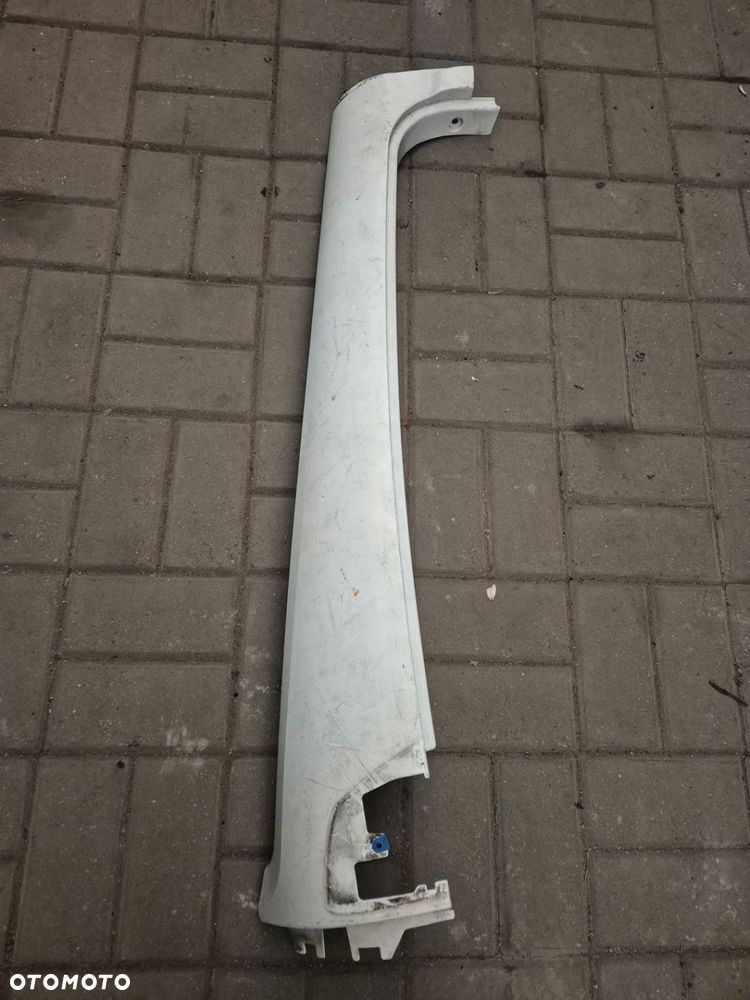 Narożnik szyby listwa osłona obudowa słupka kabiny LH MAN TGX EURO 6 XLX - 1