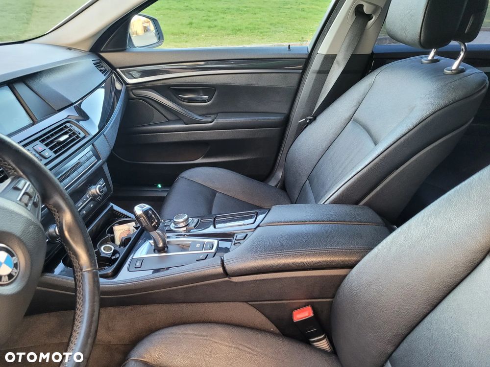 BMW Seria 5 520d - 14
