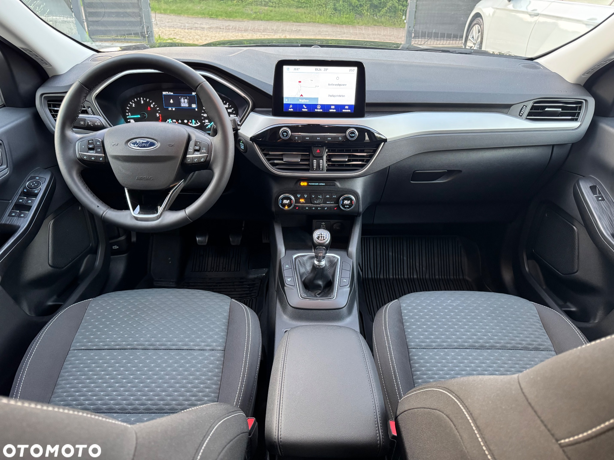 Ford Kuga - 25