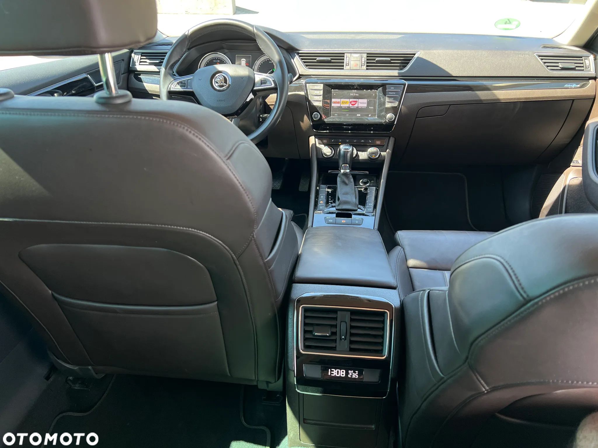 Skoda Superb Combi 2.0 TDI DSG L&K - 24