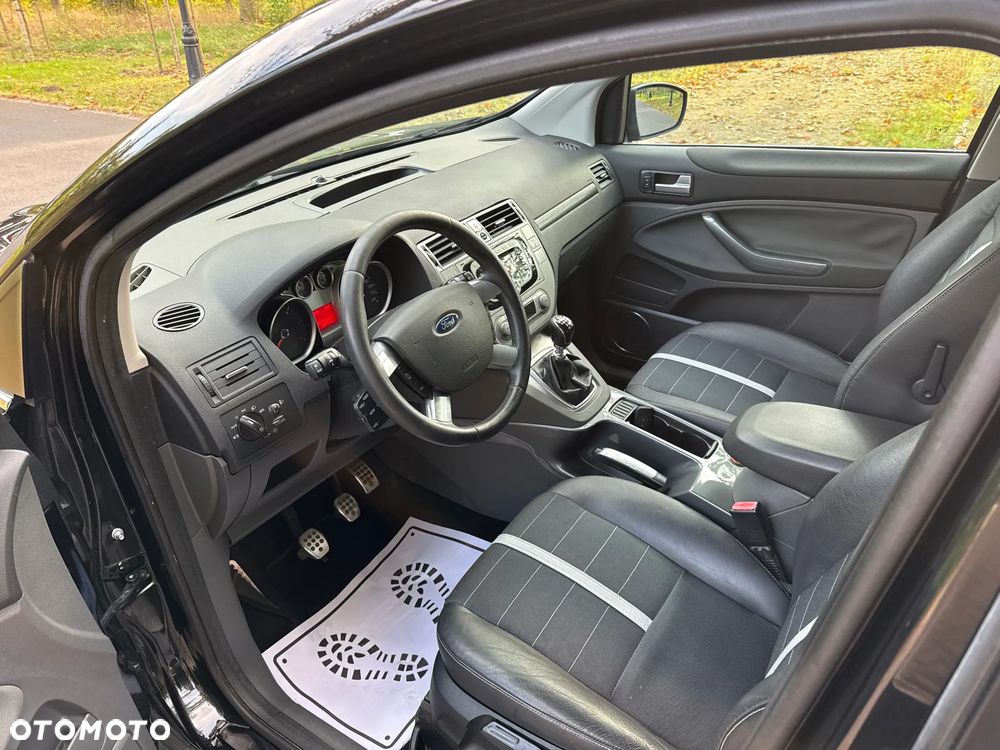 Ford Kuga 2.0 TDCi Titanium - 29