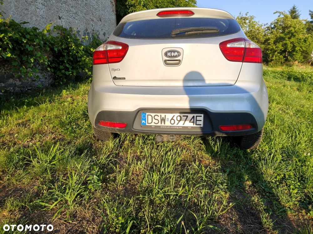 Kia Rio - 5