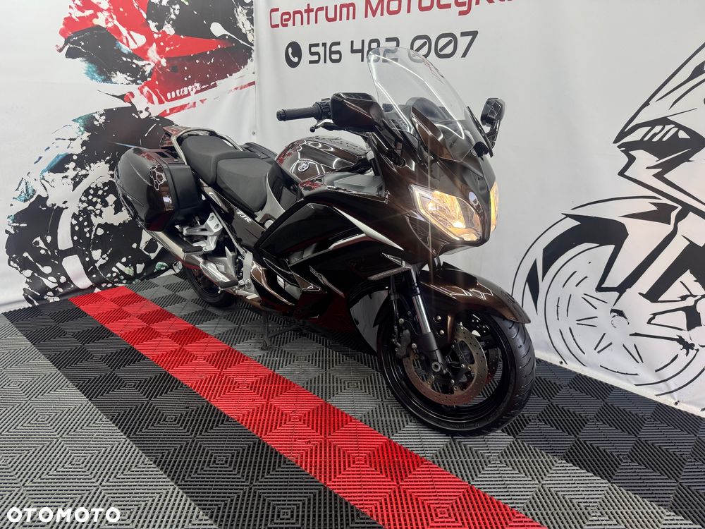 Yamaha FJR - 4