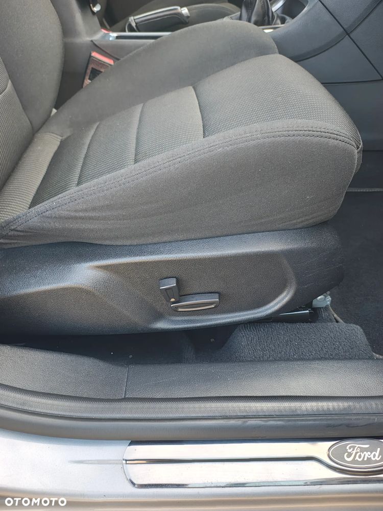 Ford Mondeo - 24