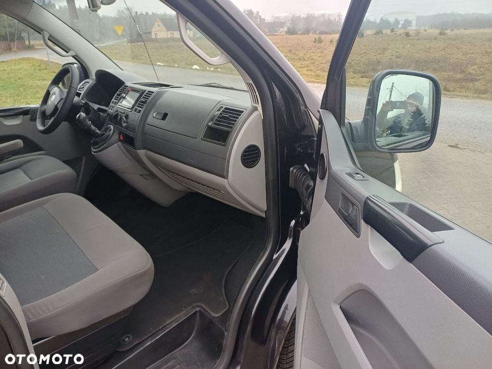 Volkswagen Transporter - 21