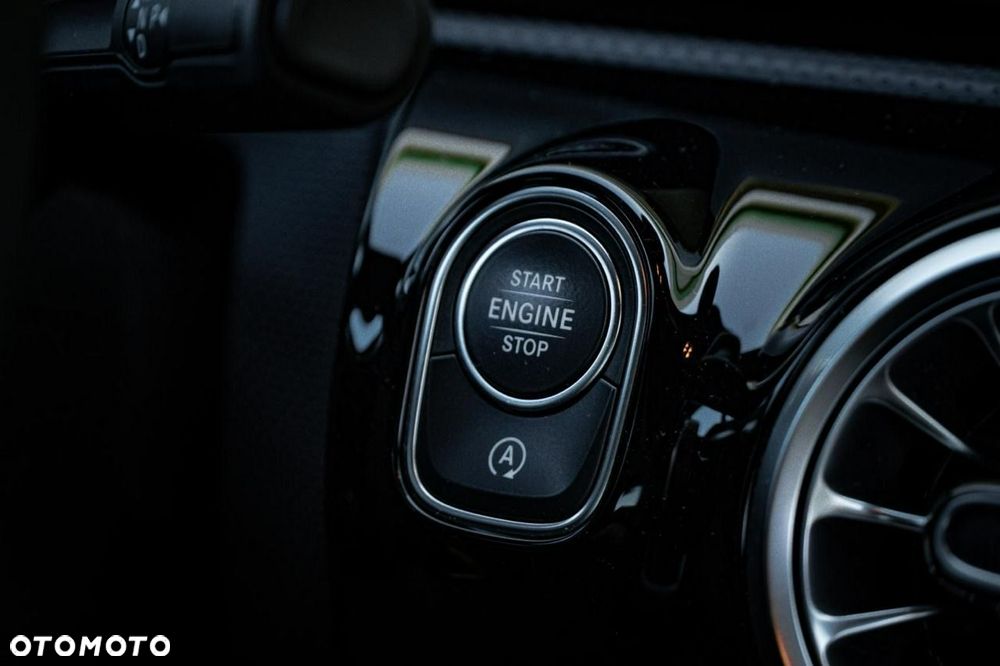 Mercedes-Benz CLA 200 d 8G-DCT AMG Line Advanced Plus - 17
