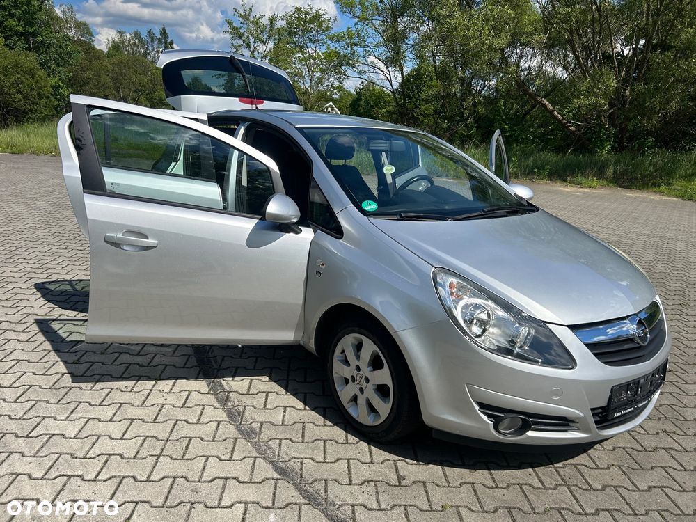 Opel Corsa 1.4 16V Enjoy - 19