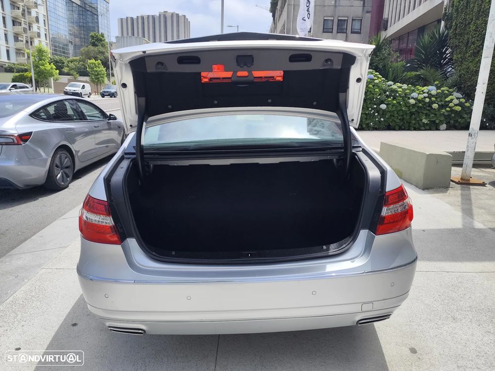 Mercedes-Benz E 300 BLUETEC Hybrid Avantgarde - 8