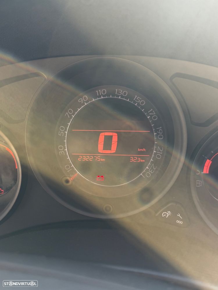 Citroën C4 1.6 e-HDi Business - 14