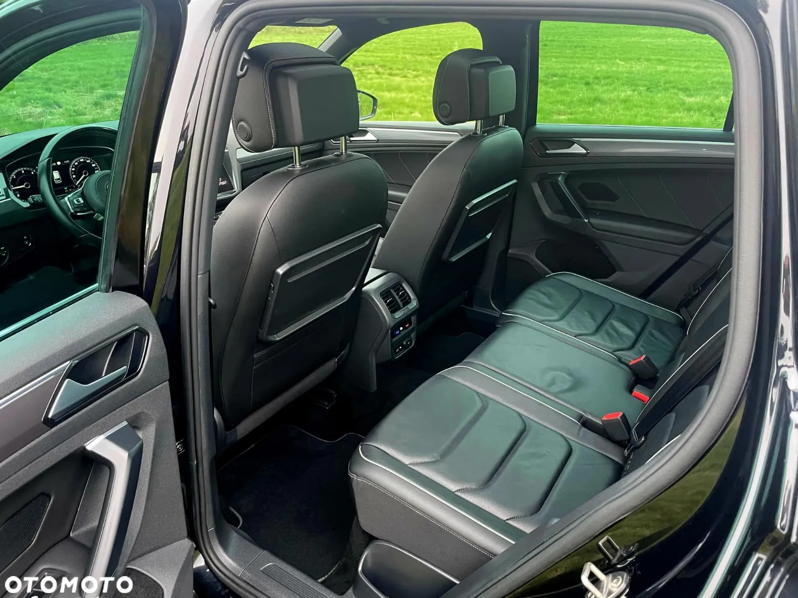 Volkswagen Tiguan - 24