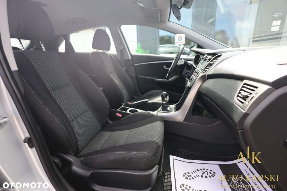 Hyundai i30 - 32