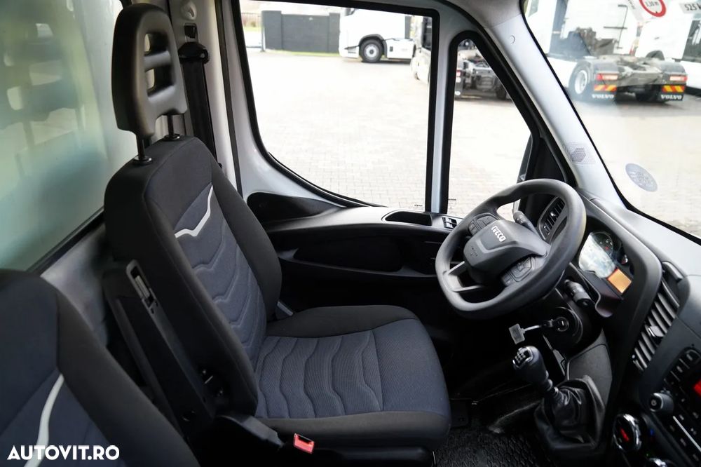 Iveco DAILY 35-160 / 4.2 M CONTAINER / LIFT / TWIN GVWR: 3500 KG / 2022 - 26