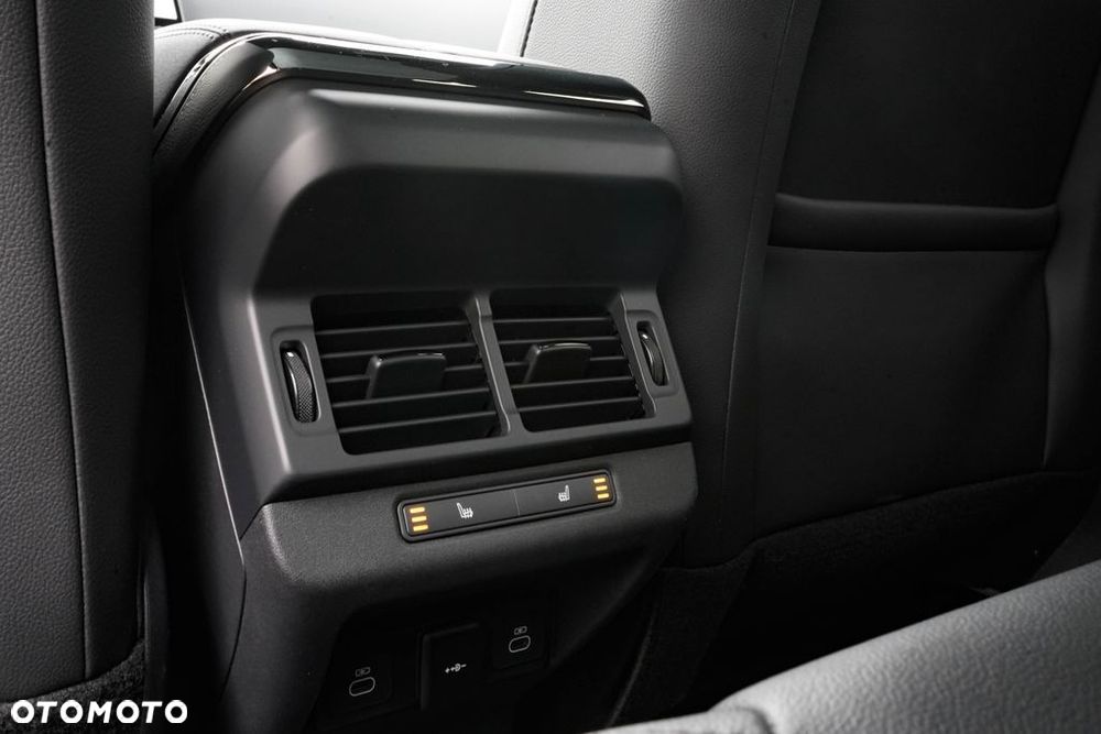 Land Rover Range Rover Evoque 2.0 P250 mHEV Dynamic SE - 32