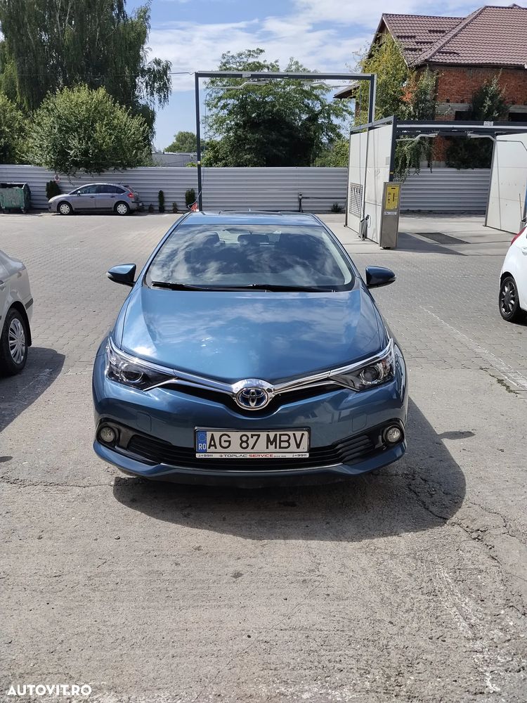 Toyota Auris - 1