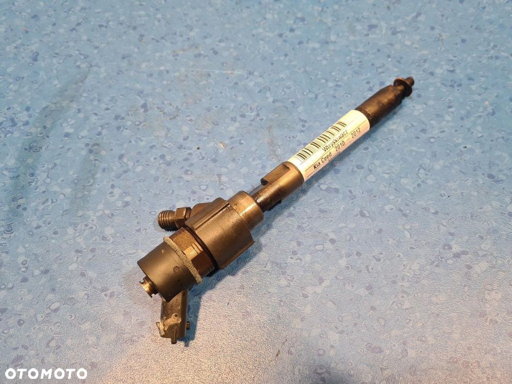 KIA CEED I LIFT WTRYSKIWACZ 33800-27400 D4EA - 2