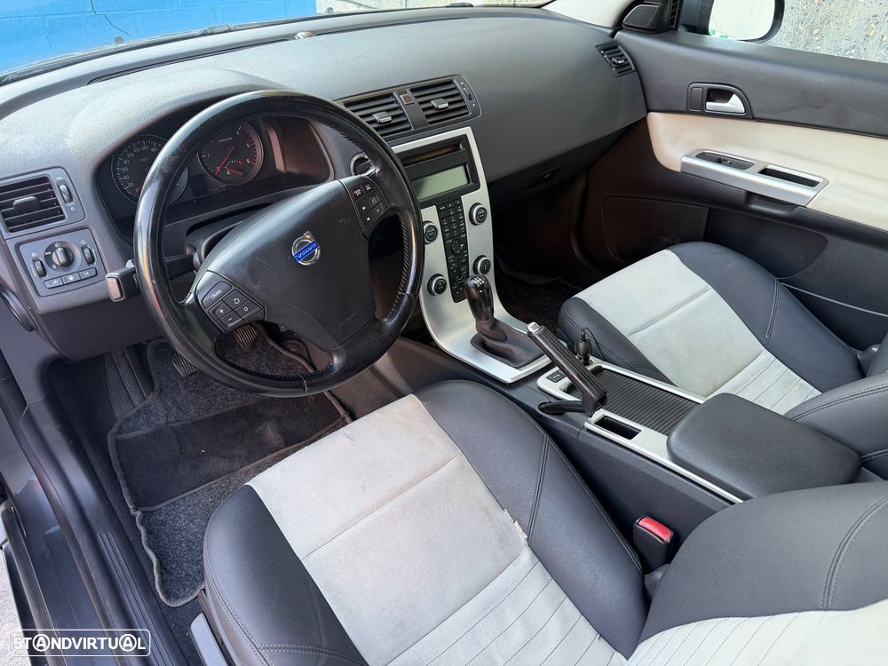 Volvo C30 1.6 D - 10
