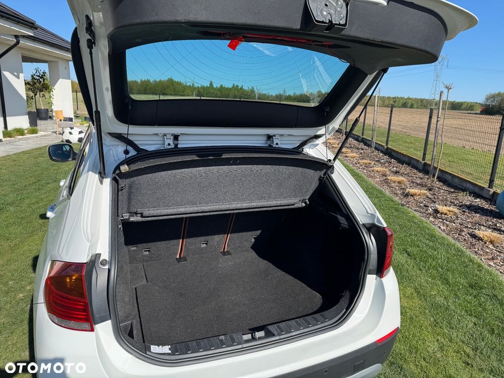 BMW X1 xDrive18d - 8