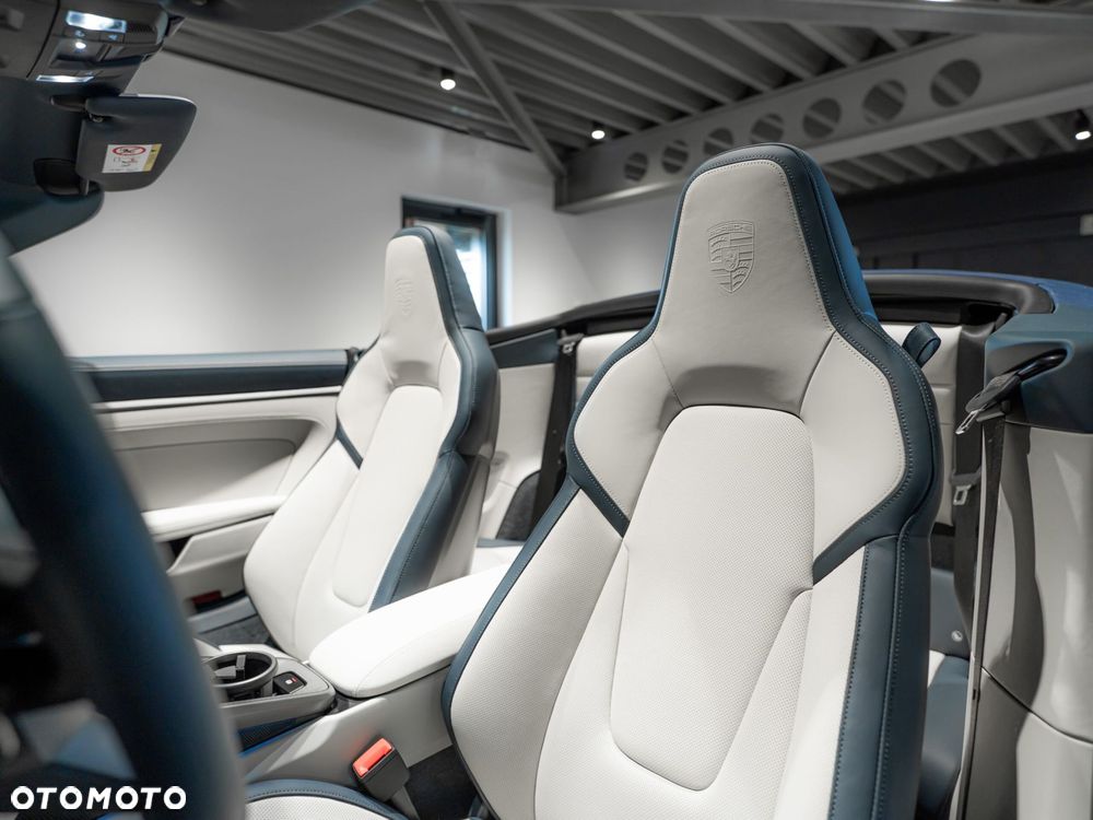 Porsche 911 Carrera S Cabrio - 21