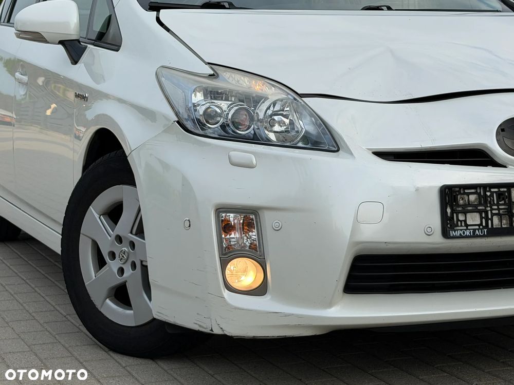 Toyota Prius (Hybrid) Executive - 33