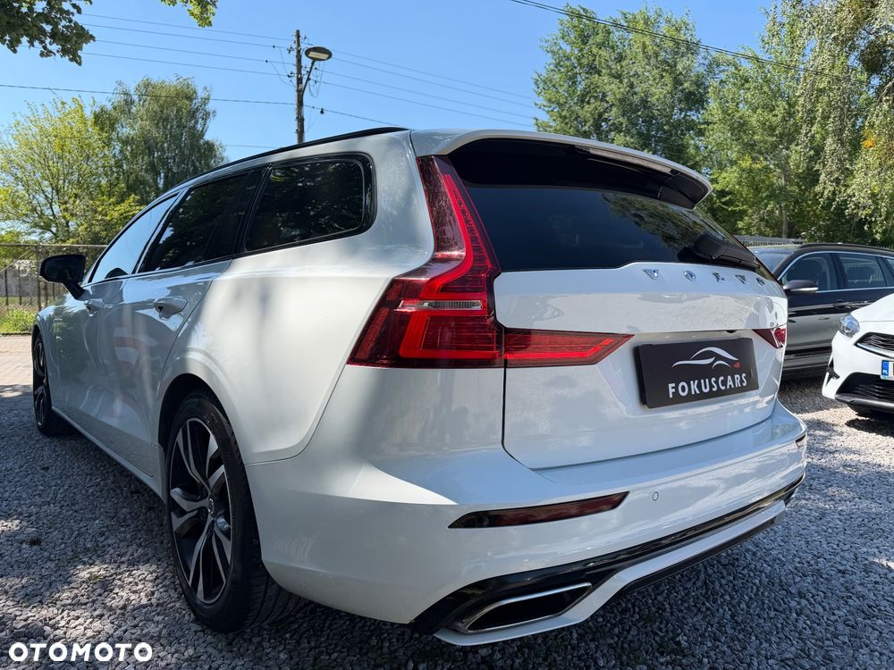 Volvo V60 B3 B R-Design - 6