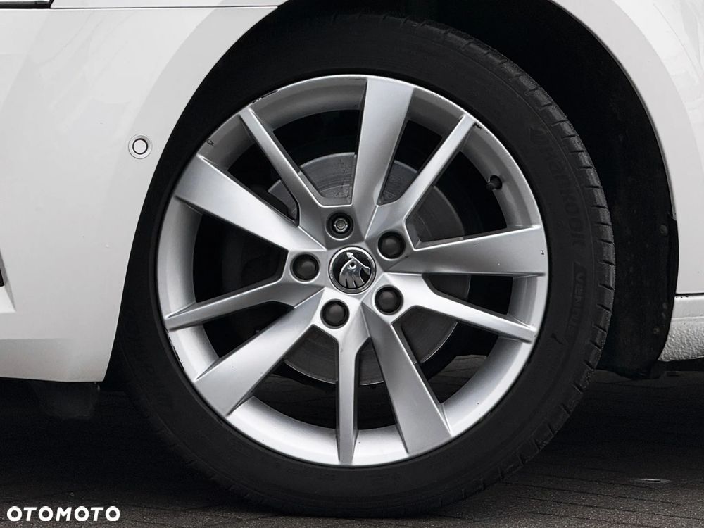 Skoda Octavia 2.0 TDI SCR Style DSG - 11