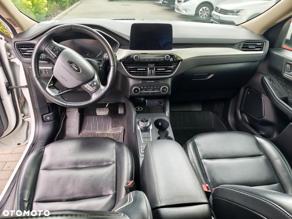 Ford Kuga - 8