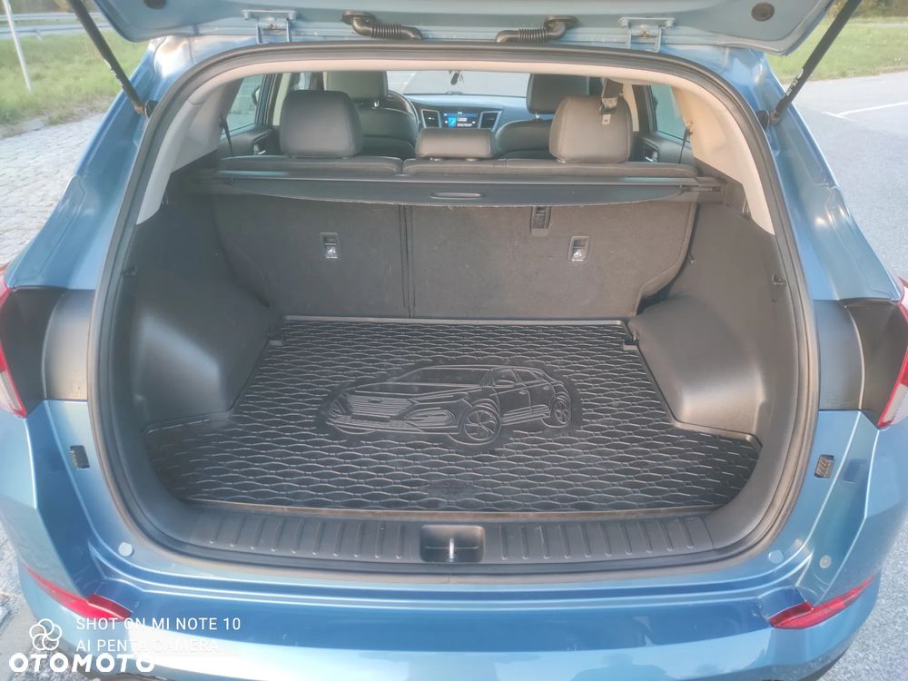 Hyundai Tucson blue 1.7 CRDi 2WD Intro Edition - 33