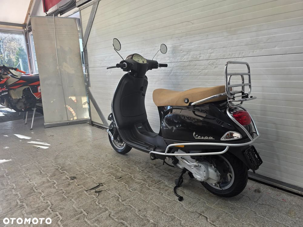 Piaggio Vespa - 8