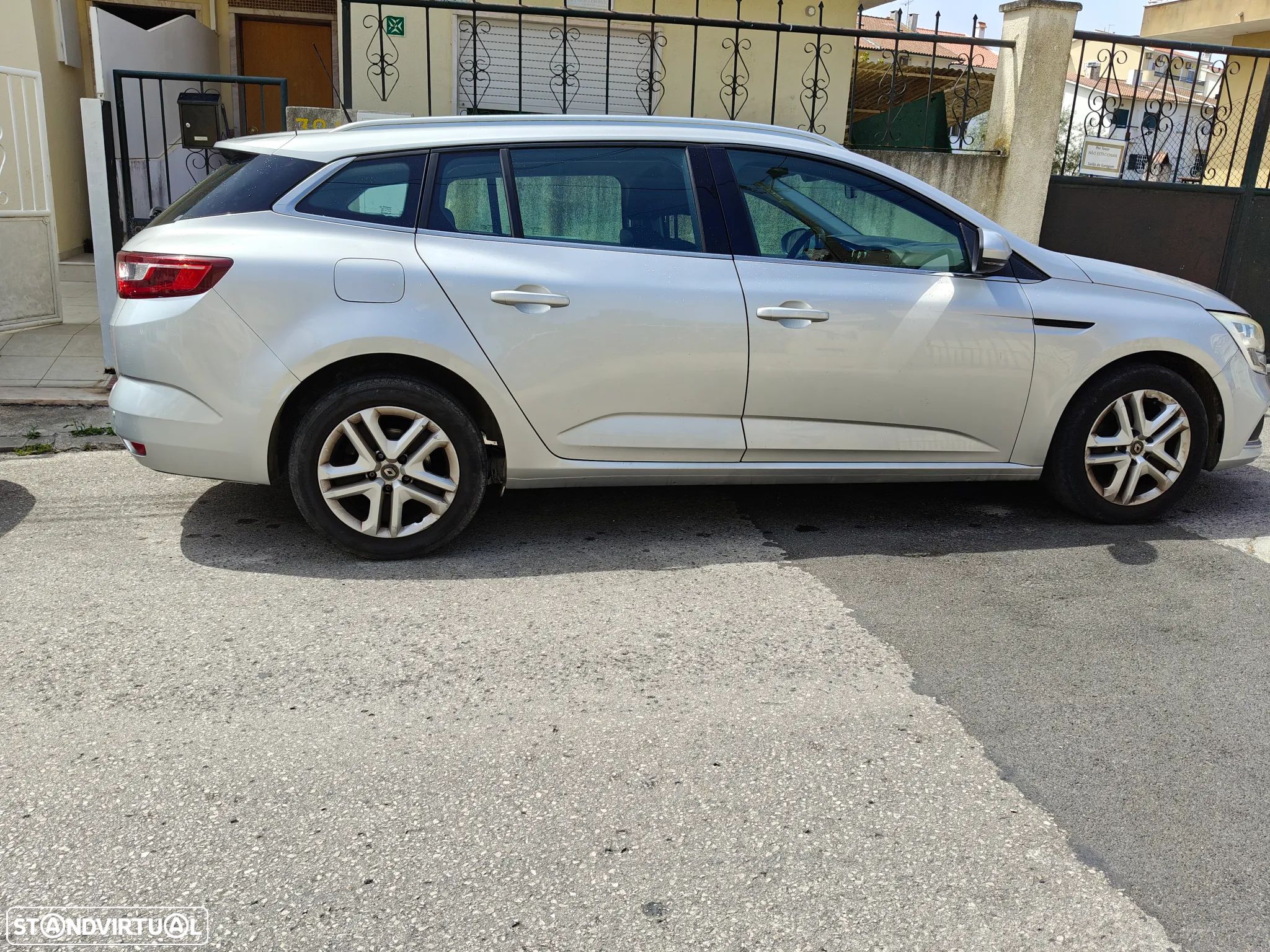 Renault Mégane Sport Tourer 1.5 dCi Zen - 1